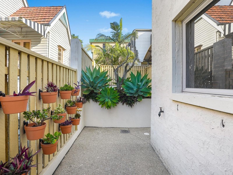 1/90 Sherwood Road, Toowong QLD 4066