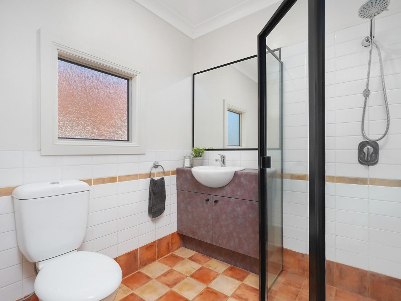 1/90 Sherwood Road, Toowong QLD 4066