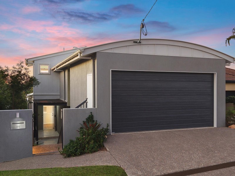 40 Seventh Avenue, St Lucia QLD 4067