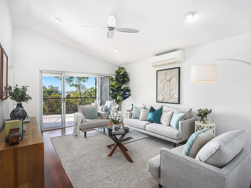 40 Seventh Avenue, St Lucia QLD 4067