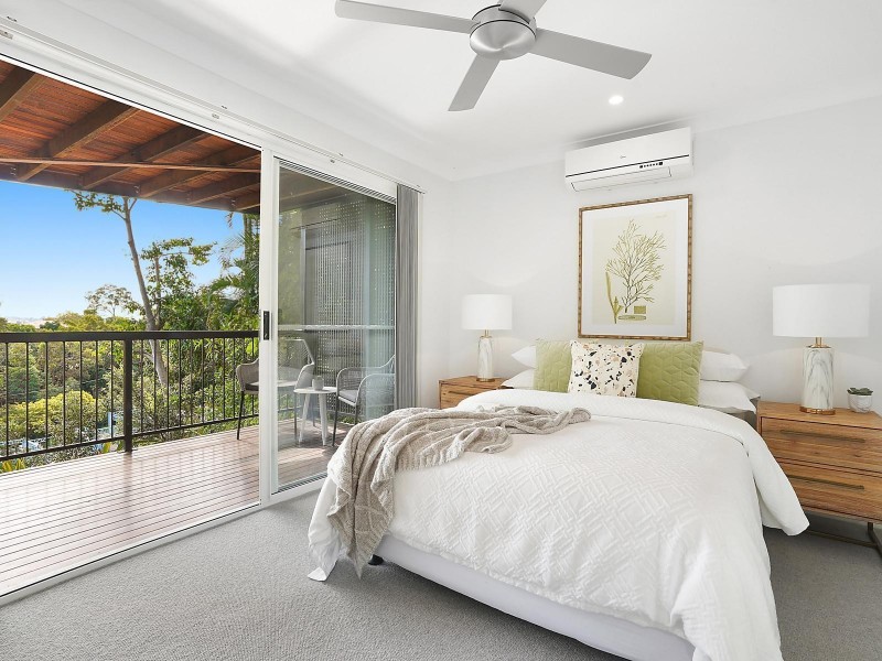 40 Seventh Avenue, St Lucia QLD 4067