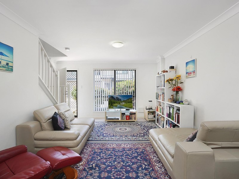 2/40 Gledson Street, North Booval QLD 4304