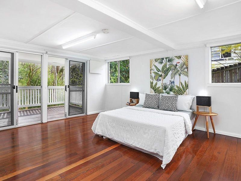156 Taringa Parade, Indooroopilly QLD 4068