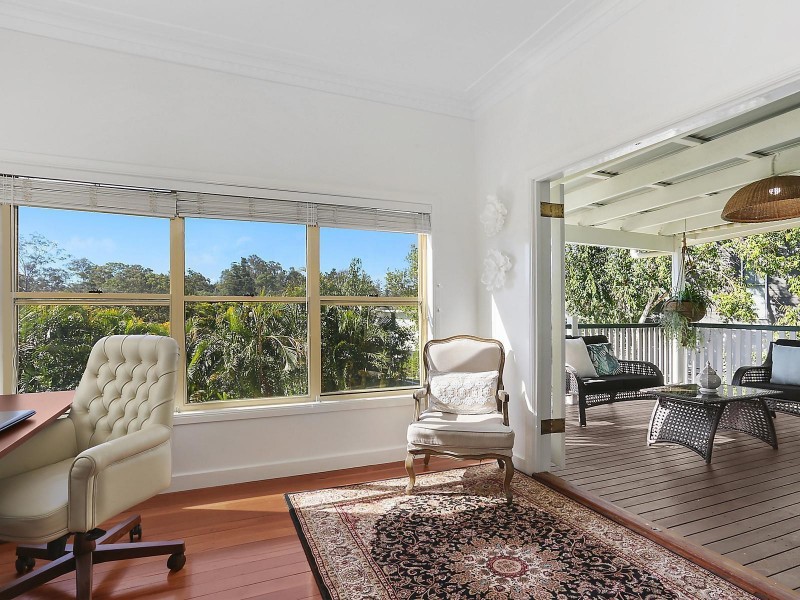 108 Hawken Drive, St Lucia QLD 4067