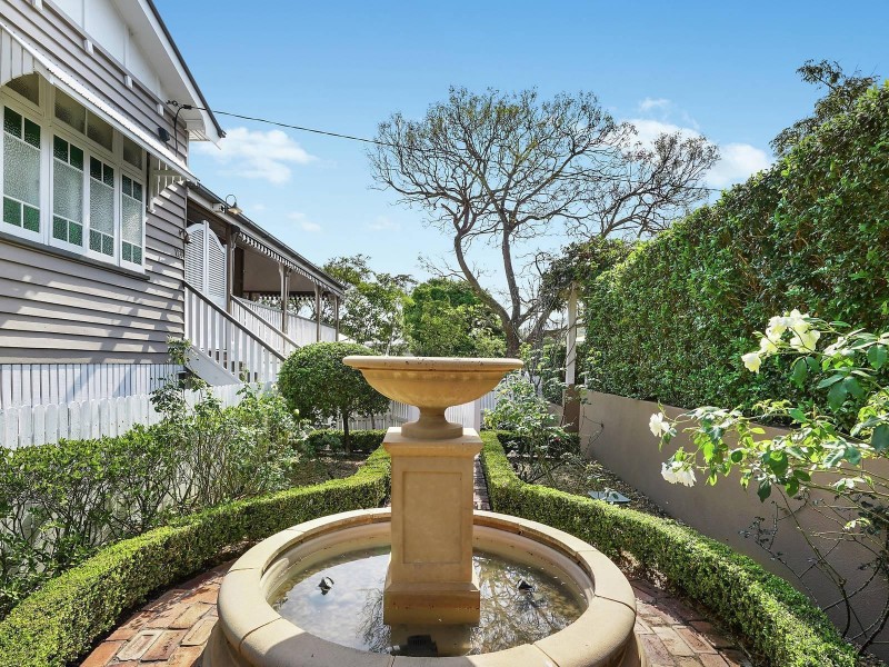 126 Waverley Road, Taringa QLD 4068