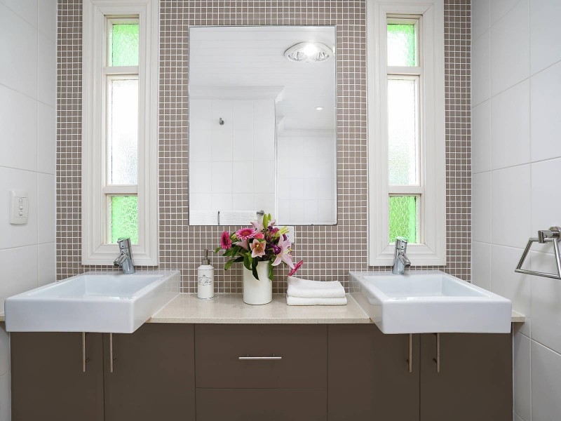 126 Waverley Road, Taringa QLD 4068