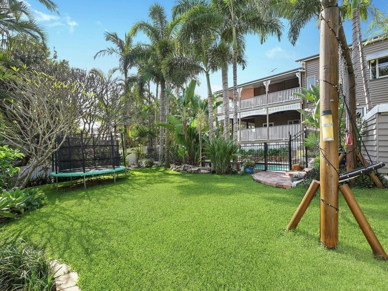 126 Waverley Road, Taringa QLD 4068