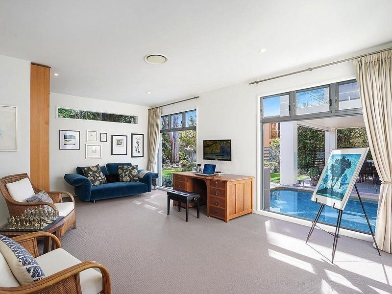 4 Sonanne Place, Fig Tree Pocket QLD 4069