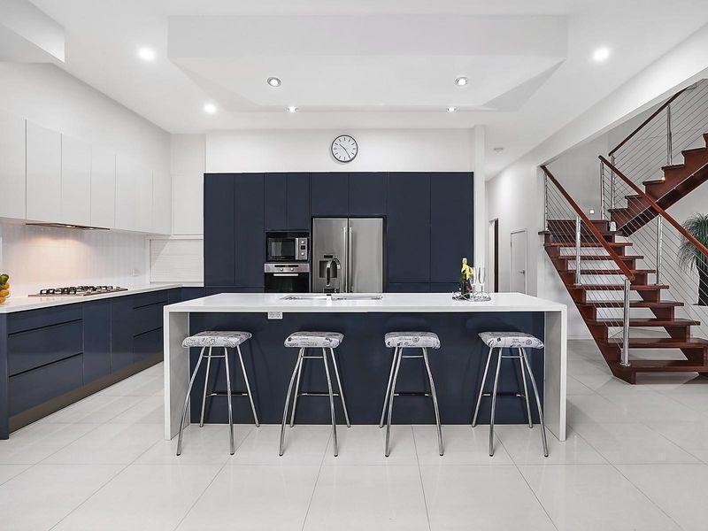 4 Coopers Close, Sinnamon Park QLD 4073