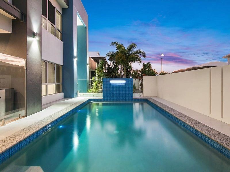 4 Coopers Close, Sinnamon Park QLD 4073