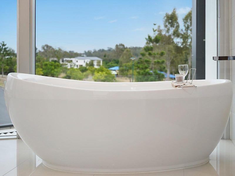 4 Coopers Close, Sinnamon Park QLD 4073