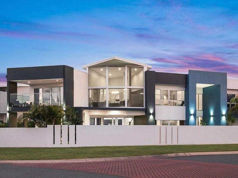 4 Coopers Close, Sinnamon Park QLD 4073