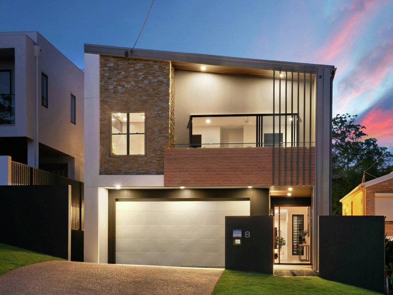 8 Napier Street, St Lucia QLD 4067