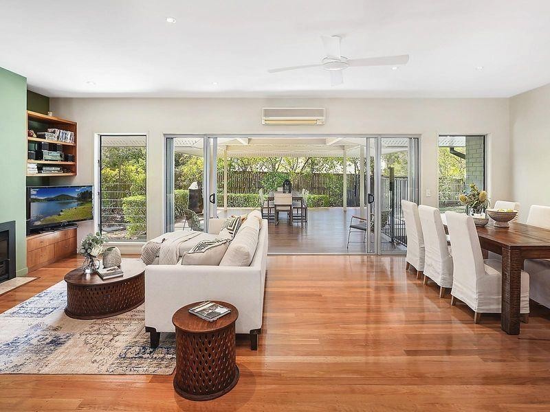 8 Gunnin Street, Fig Tree Pocket QLD 4069