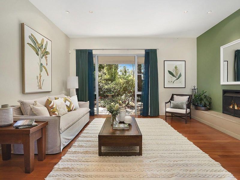 8 Gunnin Street, Fig Tree Pocket QLD 4069