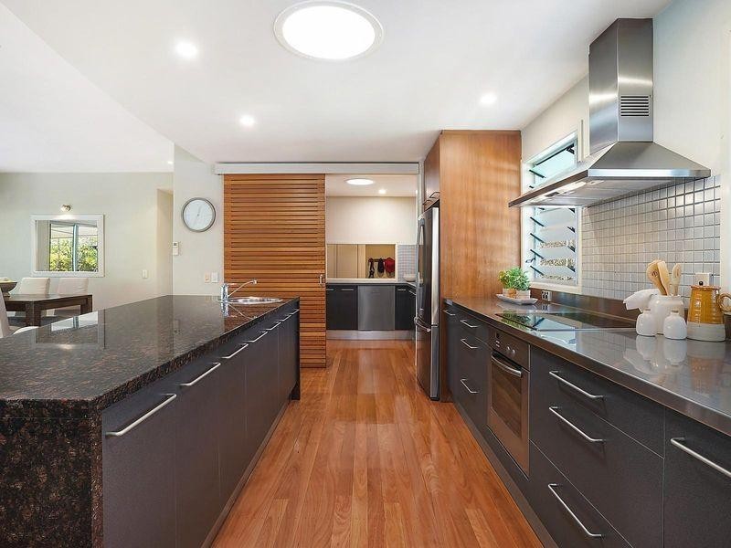 8 Gunnin Street, Fig Tree Pocket QLD 4069