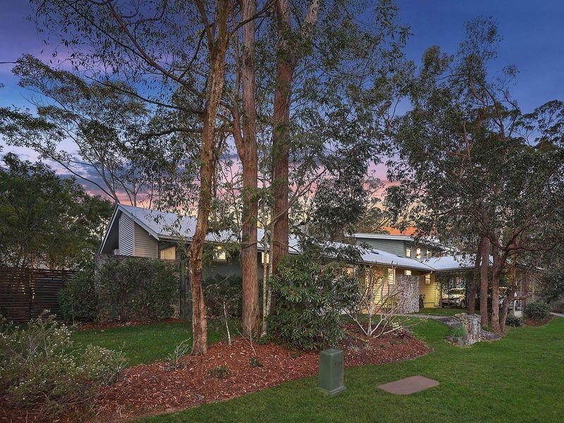 8 Gunnin Street, Fig Tree Pocket QLD 4069