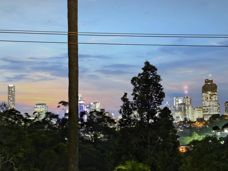 61 Seventh Avenue, St Lucia QLD 4067