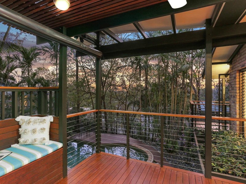 5 Apera Court, Kenmore QLD 4069