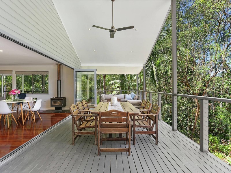 13 Tamarix Street, Chapel Hill QLD 4069