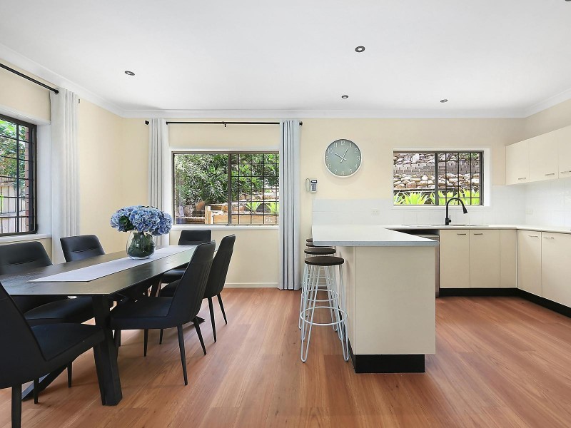 2 Teenan Street, Ferny Hills QLD 4055