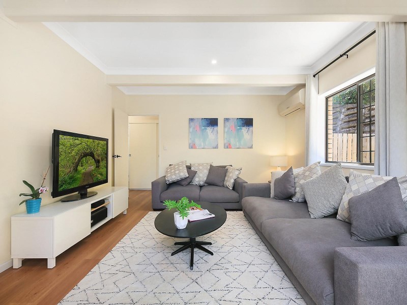 2 Teenan Street, Ferny Hills QLD 4055