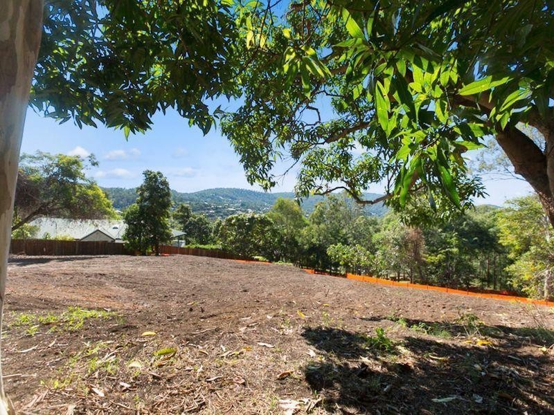 House 7/8A Jaspher Street, The Gap QLD 4061