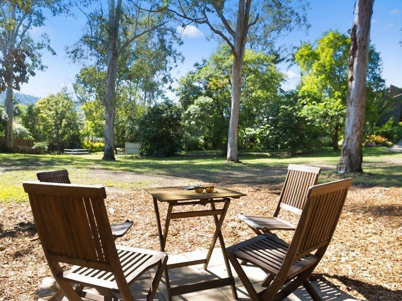 House 7/8A Jaspher Street, The Gap QLD 4061