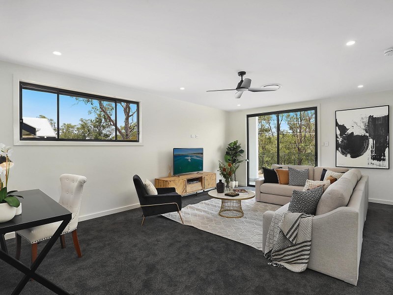 82 Prospect Terrace, St Lucia QLD 4067