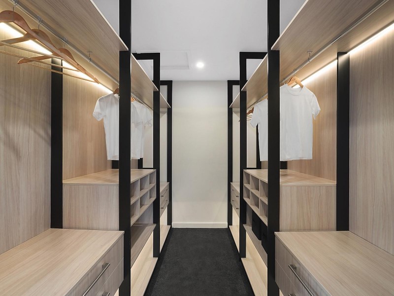 82 Prospect Terrace, St Lucia QLD 4067