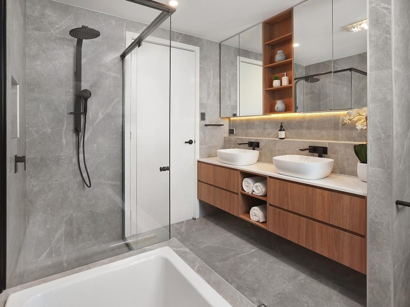 82 Prospect Terrace, St Lucia QLD 4067