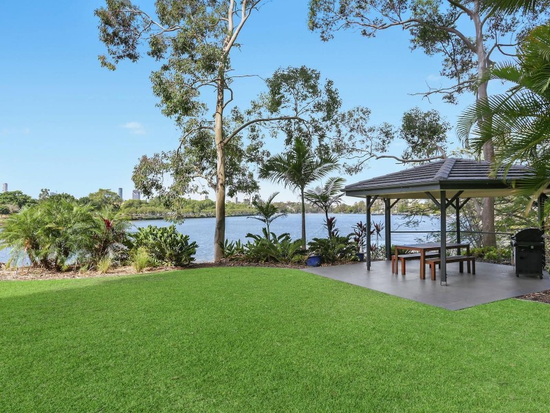 13/58 Sandford Street, St Lucia QLD 4067