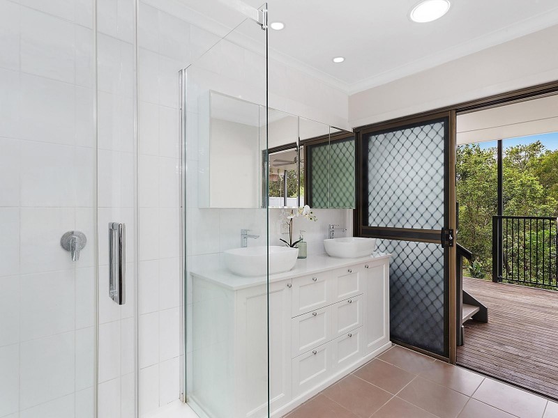 2 Whitehead Road, The Gap QLD 4061