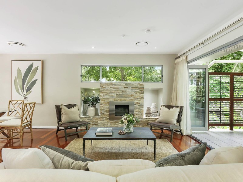 25 Dawn Street, Bardon QLD 4065