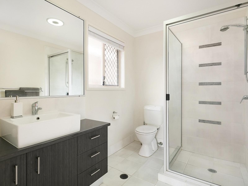 8 Seeana Court, Upper Kedron QLD 4055