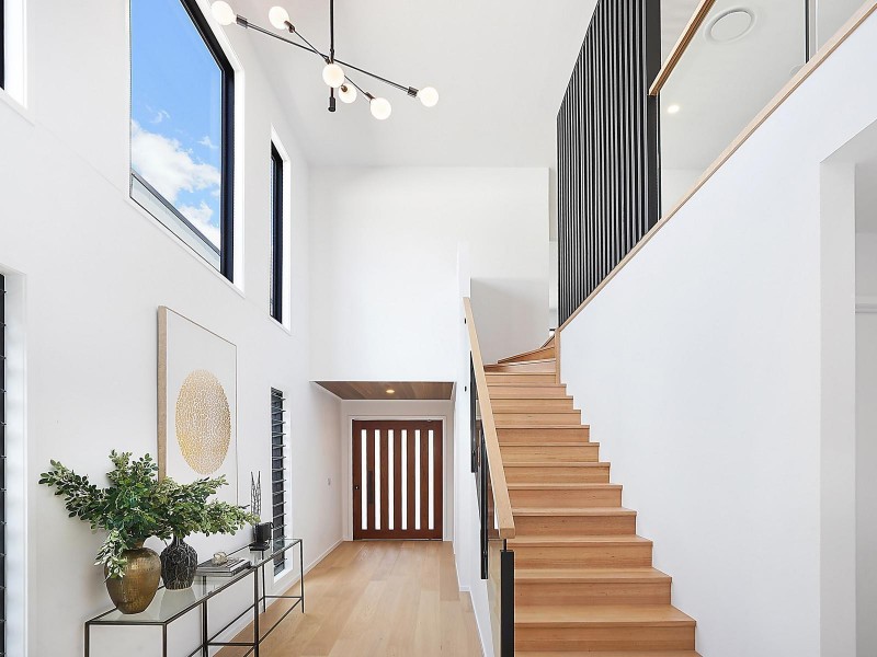 6 Napier Street, St Lucia QLD 4067