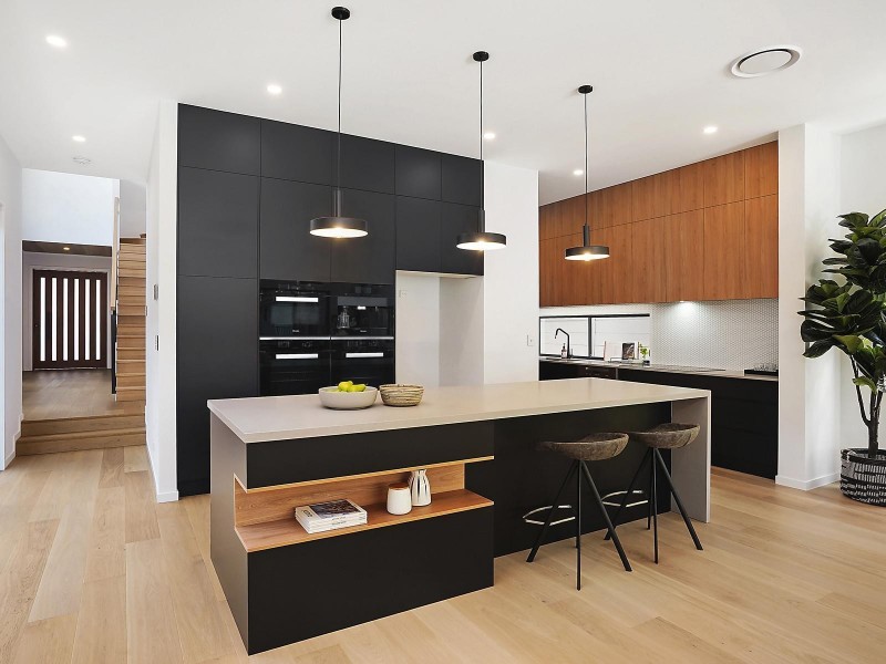 6 Napier Street, St Lucia QLD 4067