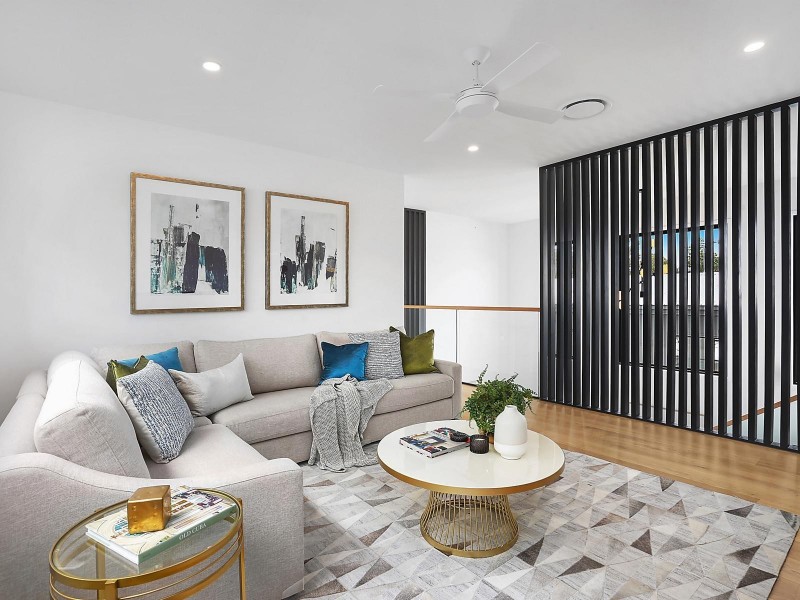 6 Napier Street, St Lucia QLD 4067