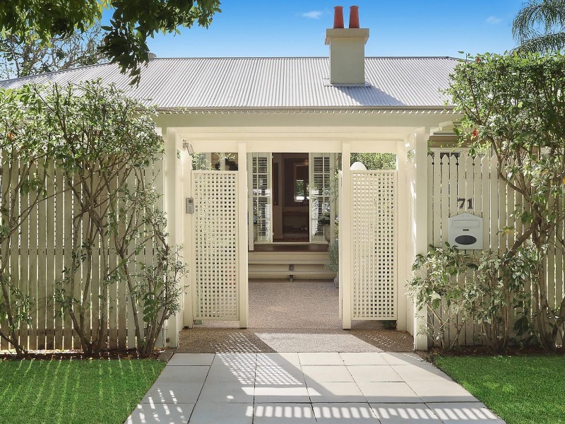 71 Laurel Avenue, Chelmer QLD 4068