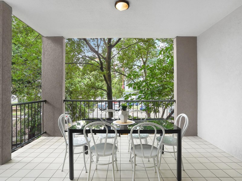 7/7 Landsborough Terrace, Toowong QLD 4066