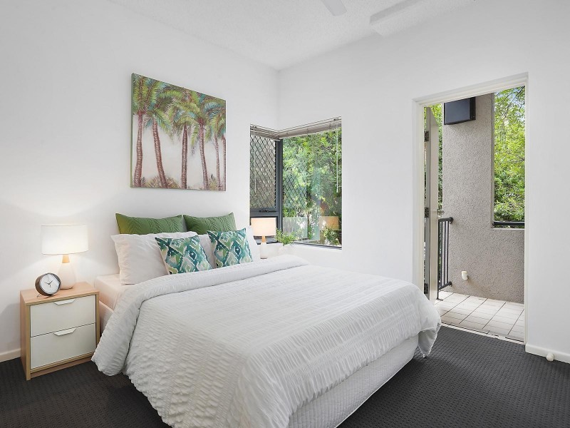 7/7 Landsborough Terrace, Toowong QLD 4066