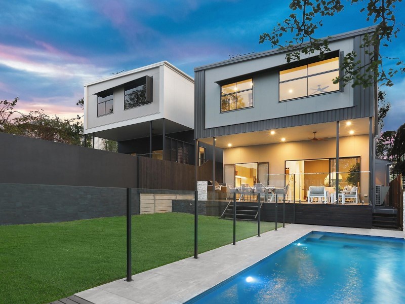 80 Prospect Terrace, St Lucia QLD 4067