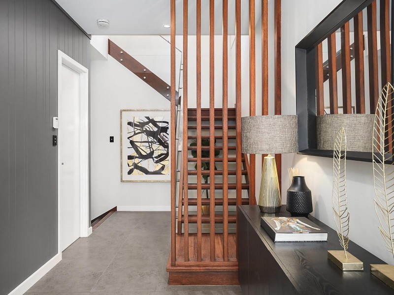 80 Prospect Terrace, St Lucia QLD 4067