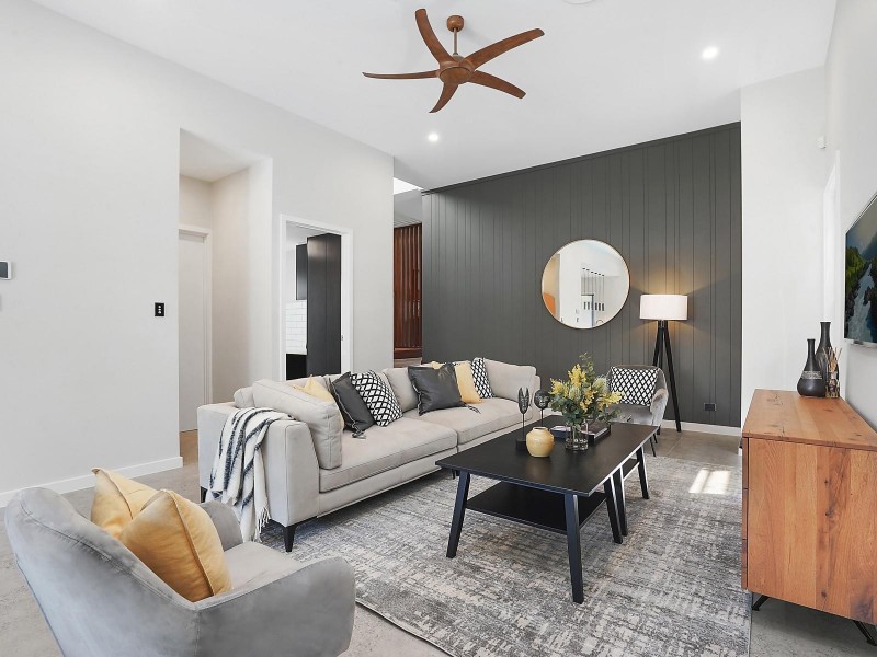 80 Prospect Terrace, St Lucia QLD 4067