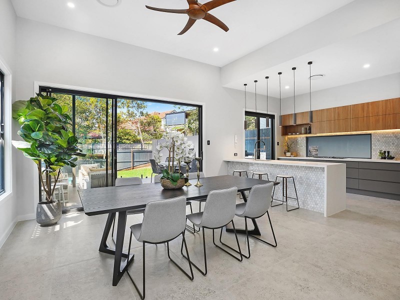 80 Prospect Terrace, St Lucia QLD 4067