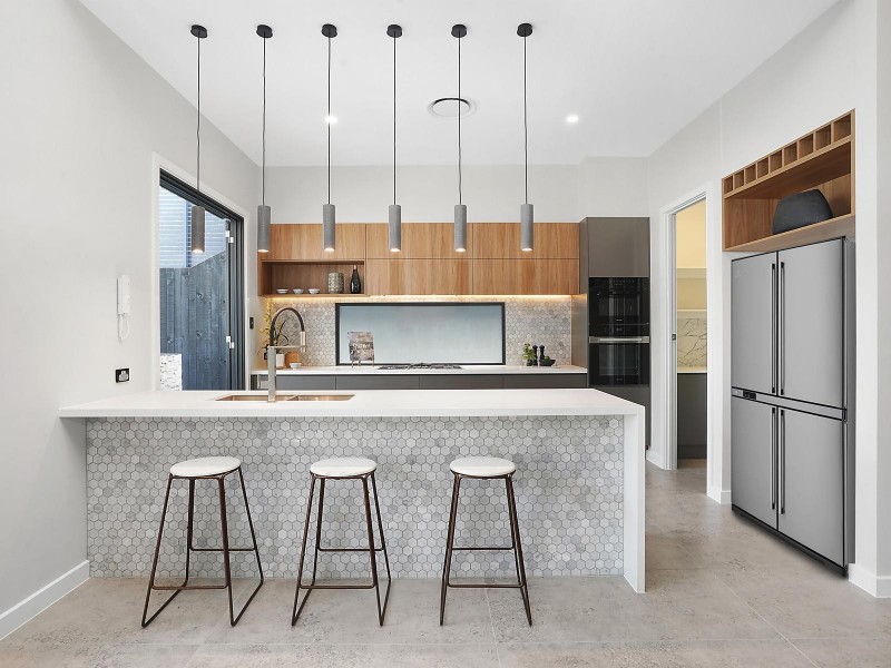 80 Prospect Terrace, St Lucia QLD 4067