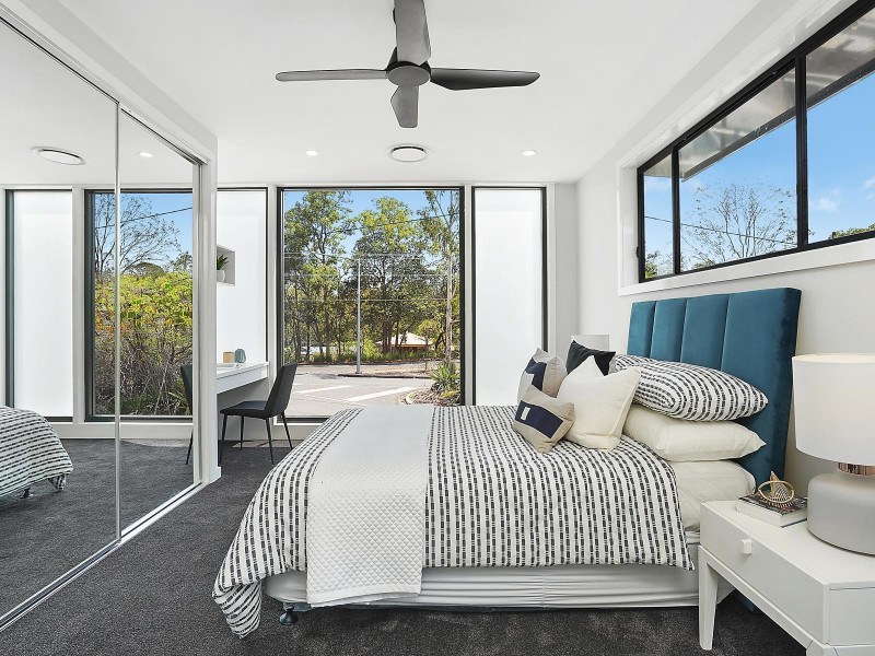 80 Prospect Terrace, St Lucia QLD 4067