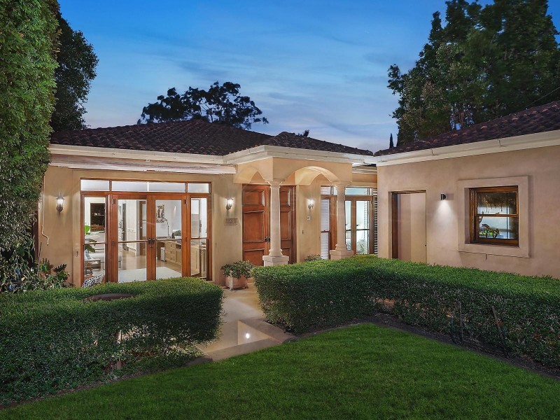 33 Ivy Street, Indooroopilly QLD 4068