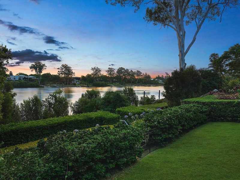 33 Ivy Street, Indooroopilly QLD 4068