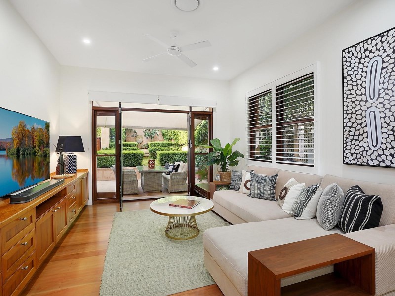 33 Ivy Street, Indooroopilly QLD 4068